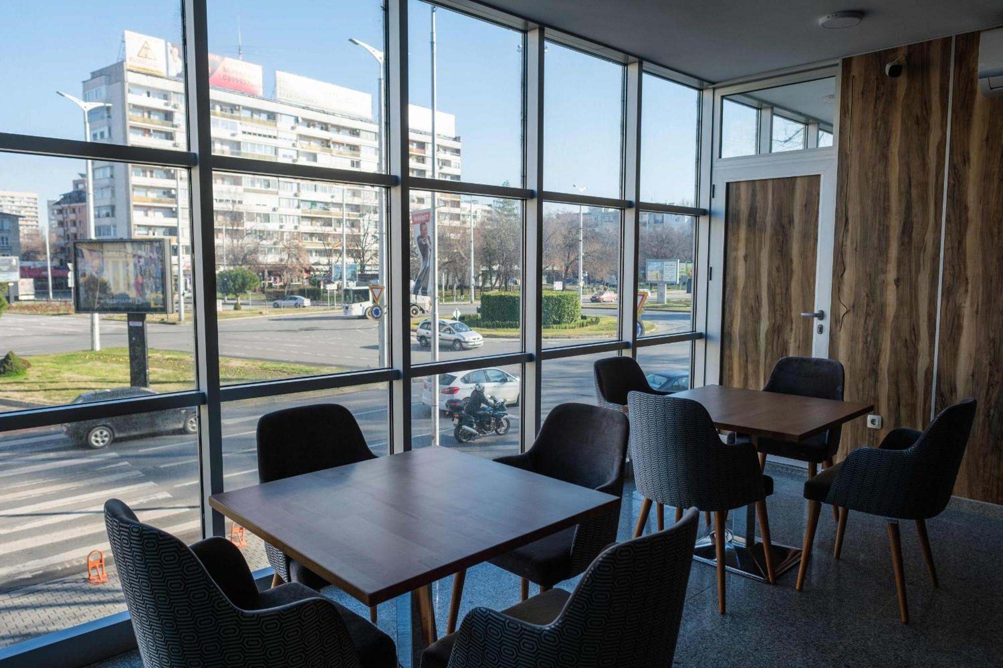 Hotel Bayko Plovdiv Exteriör bild