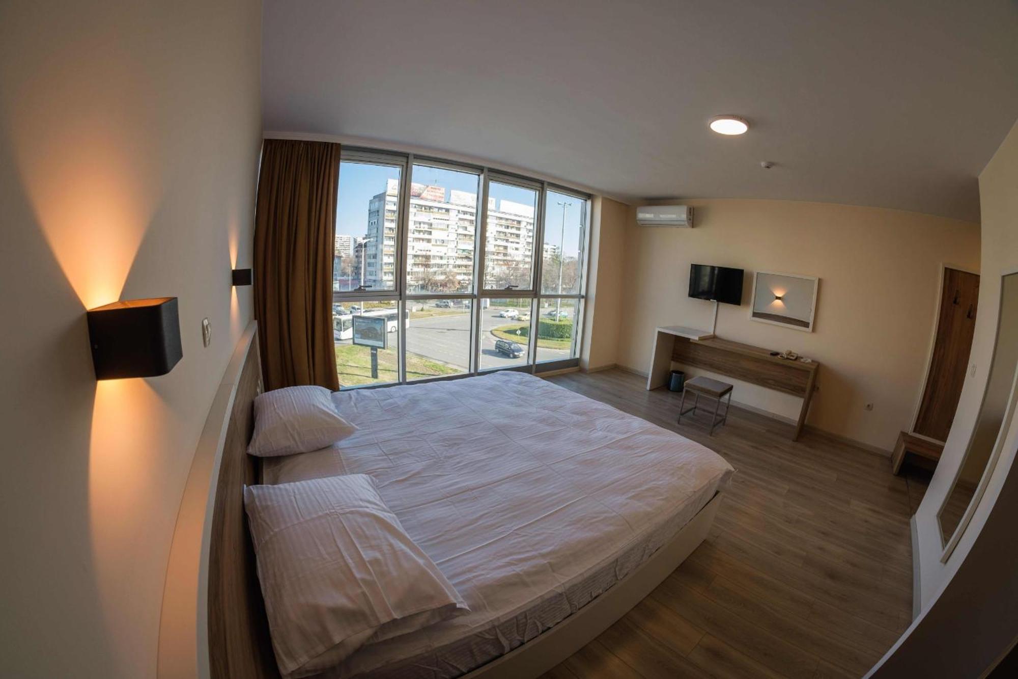 Hotel Bayko Plovdiv Exteriör bild